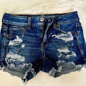 American Eagle midi shorts size 4 - super stretch